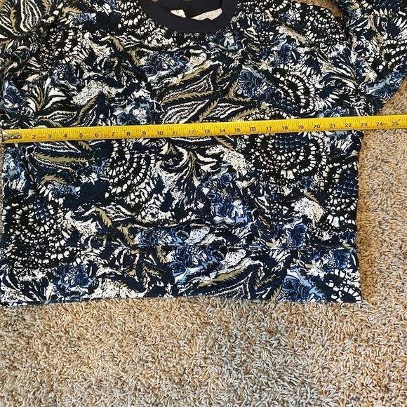 Joie Caleigh Floral Print Sweatshirt Cropped Blue MultiColor Thumb Holes Relaxed - Picture 8 of 9